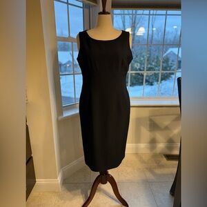 Elegant Black Sleeveless Dress